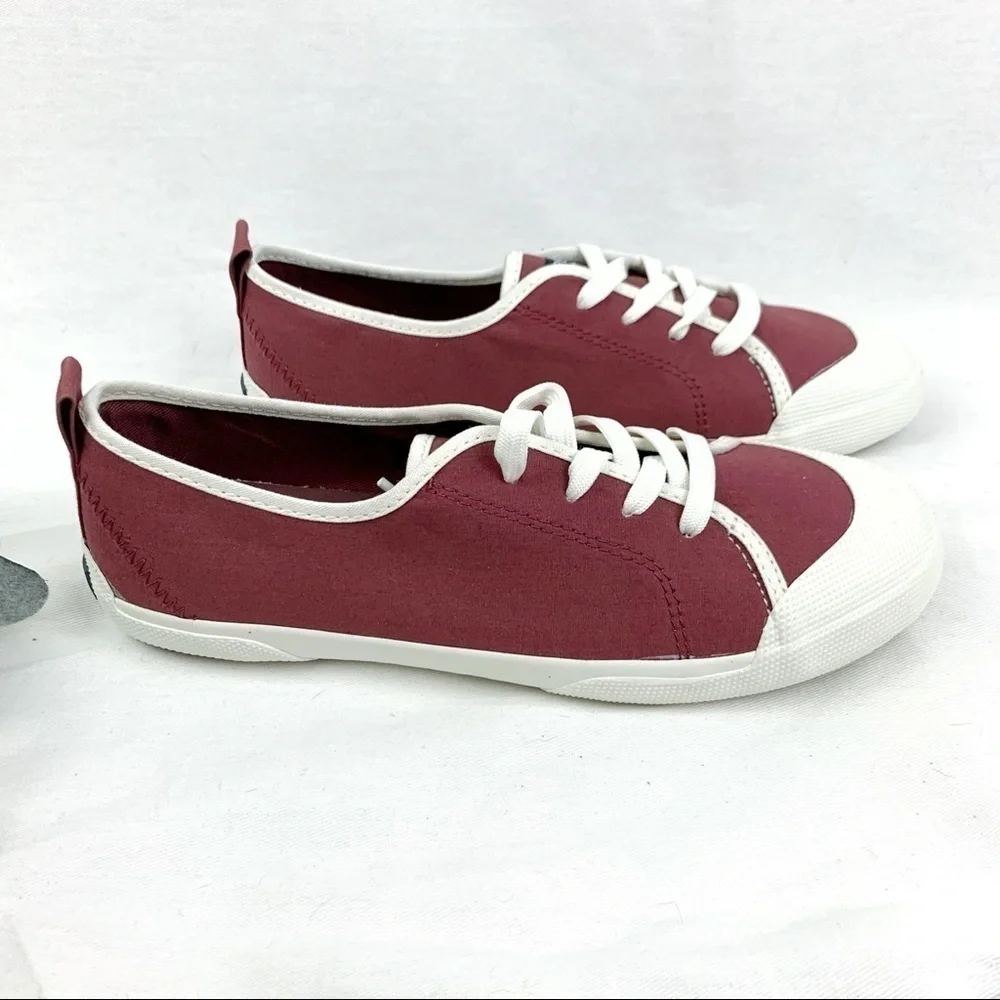 Sperry Breeze Lace Up in oxblood